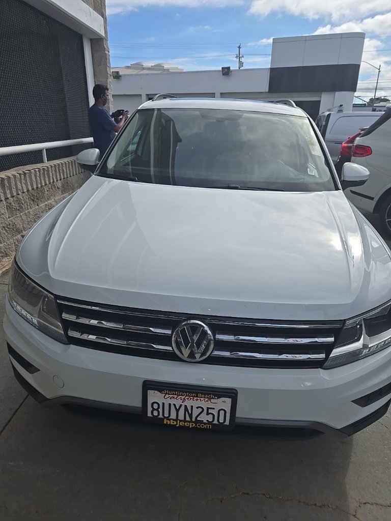 2021 Volkswagen Tiguan SE photo 2