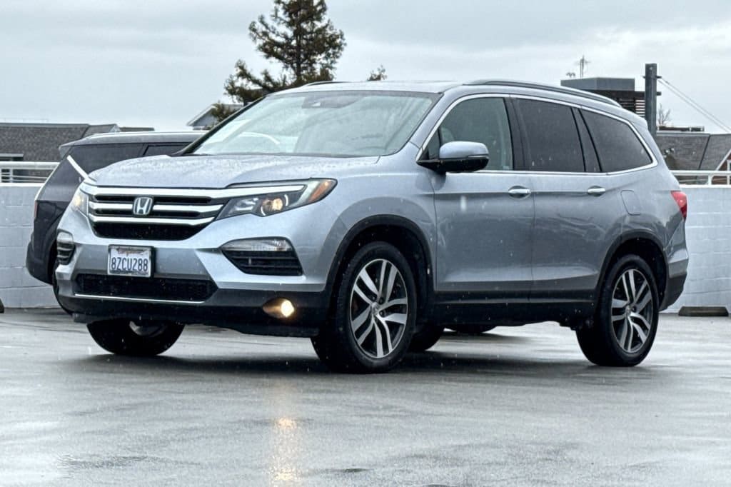 2018 Honda Pilot Touring photo 6
