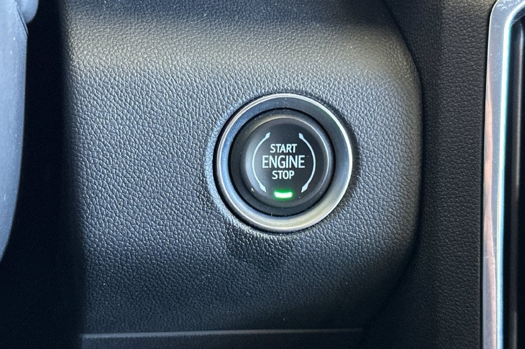 2025 GMC Acadia Denali - Photo 29