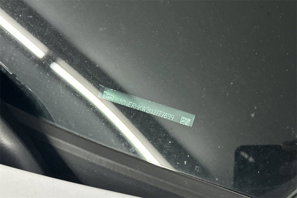 2022 Chevrolet Traverse Leather photo 2