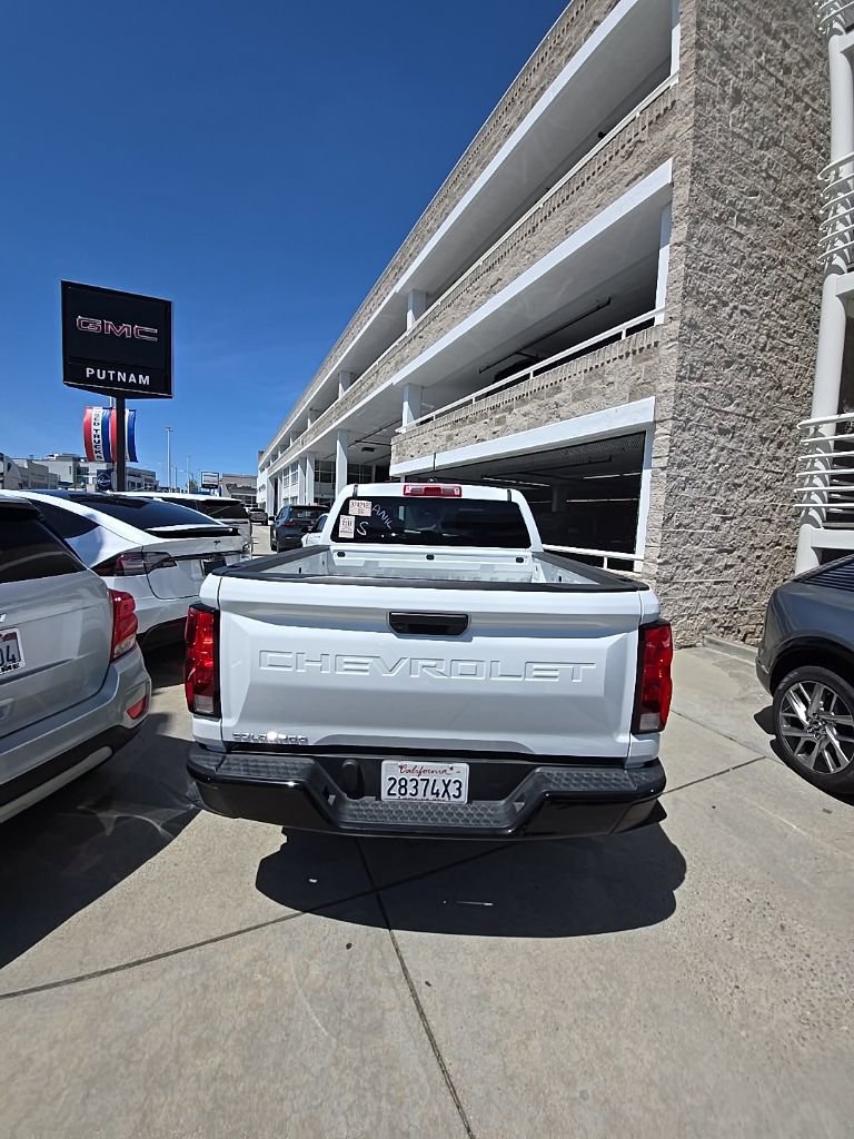 2023 Chevrolet Colorado WT photo 6