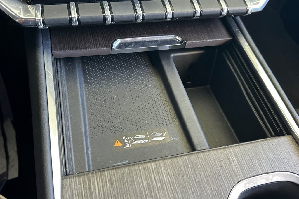 2025 GMC Acadia Denali - Photo 39