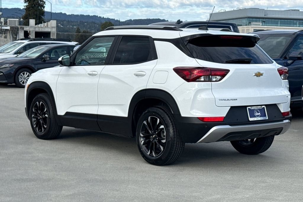 2022 Chevrolet Trailblazer LT photo 4