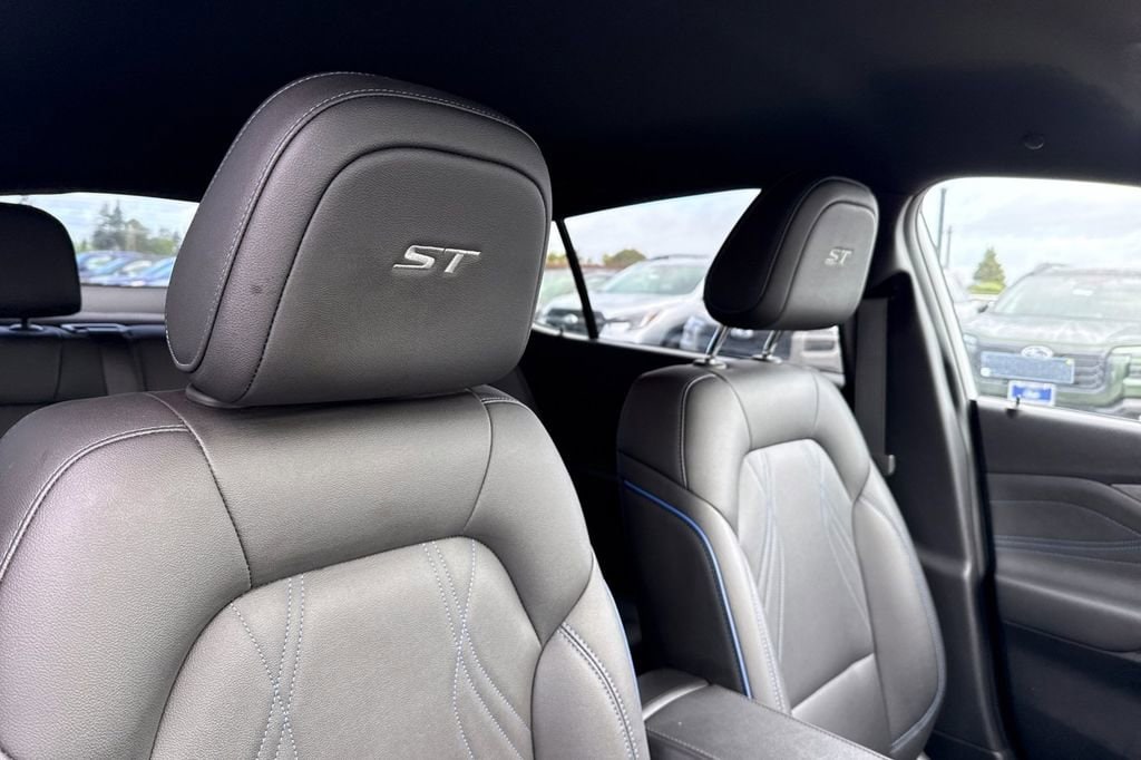 2025 Buick Envista Sport Touring - Photo 19