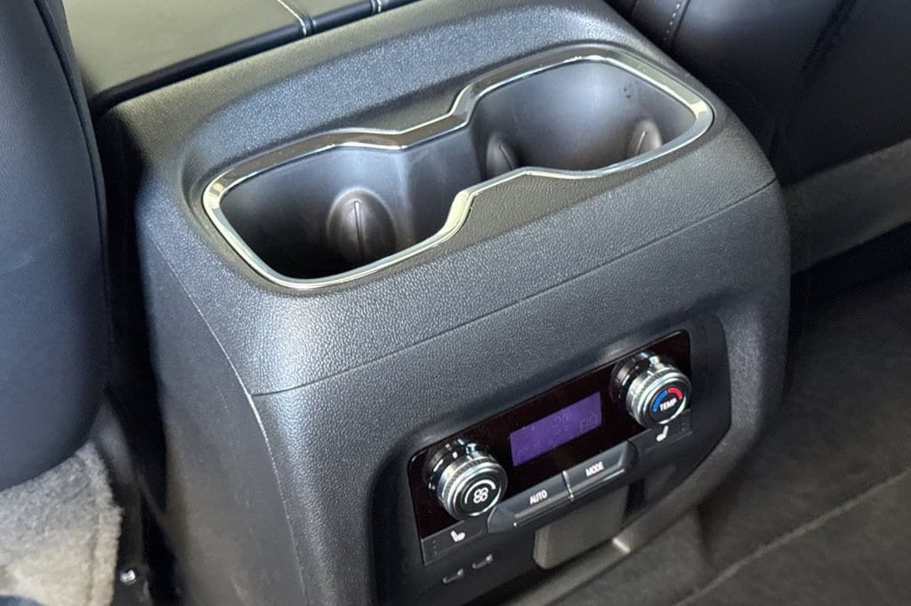 2025 GMC Acadia Elevation - Photo 13