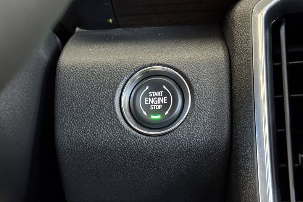 2026 GMC Acadia Denali Ultimate - Photo 23