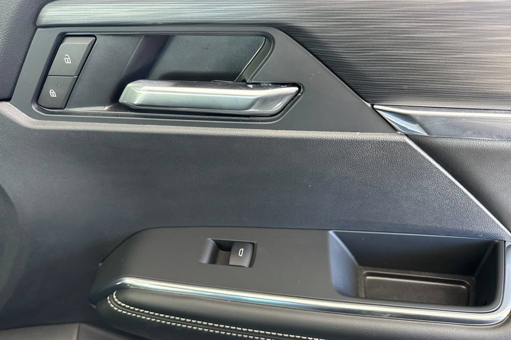 2025 GMC Acadia Elevation - Photo 21