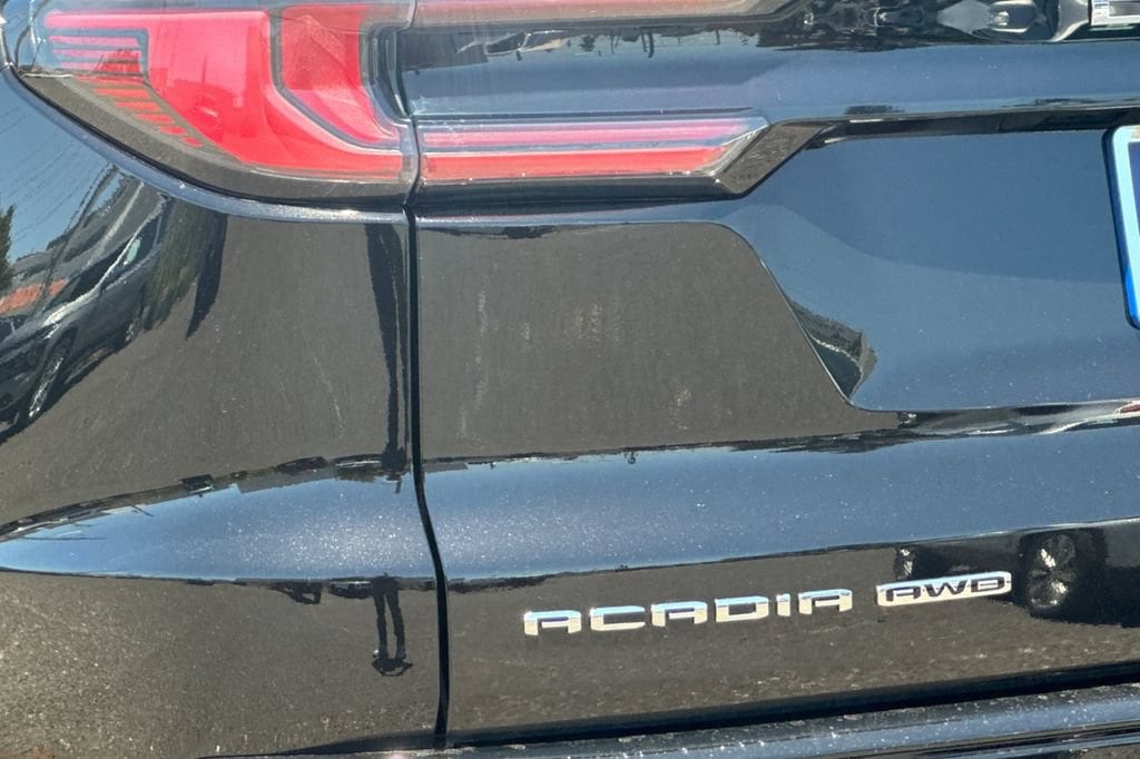 2026 GMC Acadia Denali Ultimate - Photo 28