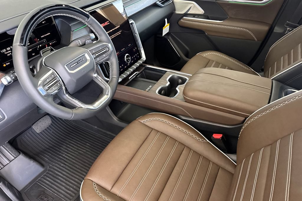 2026 GMC Acadia Denali Ultimate - Photo 9