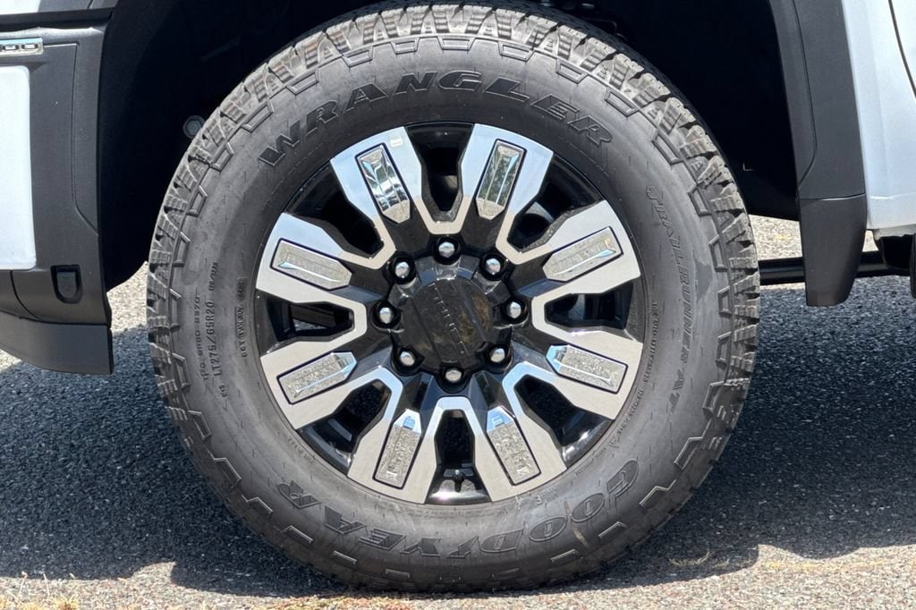2026 GMC Sierra 2500HD Denali - Photo 24