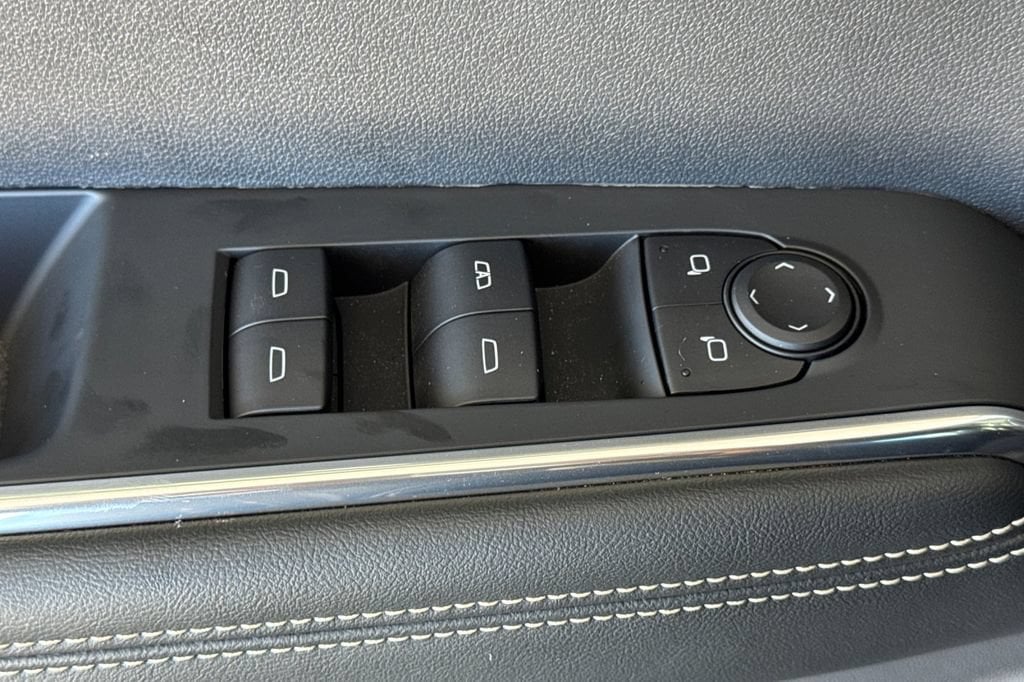 2025 GMC Acadia Elevation - Photo 10