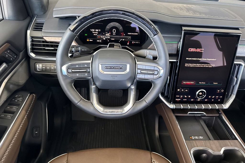 2026 GMC Acadia Denali Ultimate - Photo 13