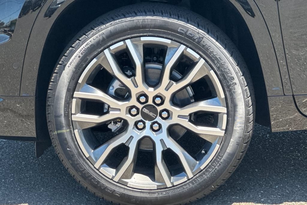 2026 GMC Acadia Denali Ultimate - Photo 27