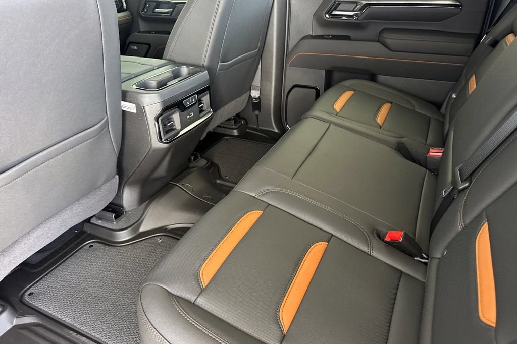 2026 GMC Sierra 2500HD AT4 - Photo 11