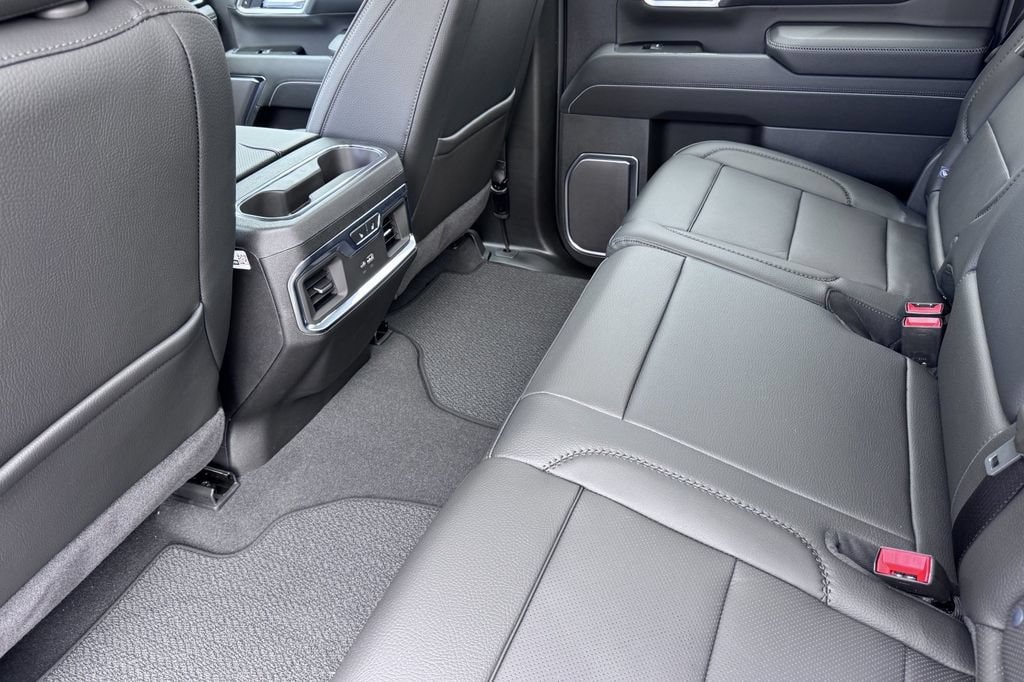 2026 GMC Sierra 2500HD Denali - Photo 11