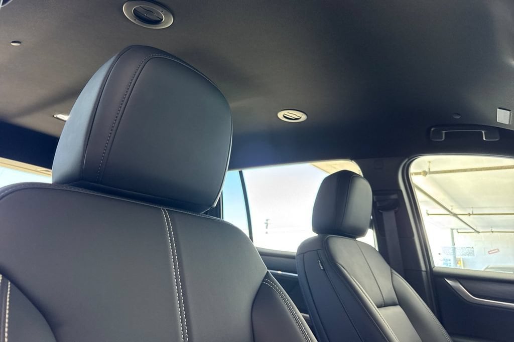 2025 GMC Acadia Elevation - Photo 20