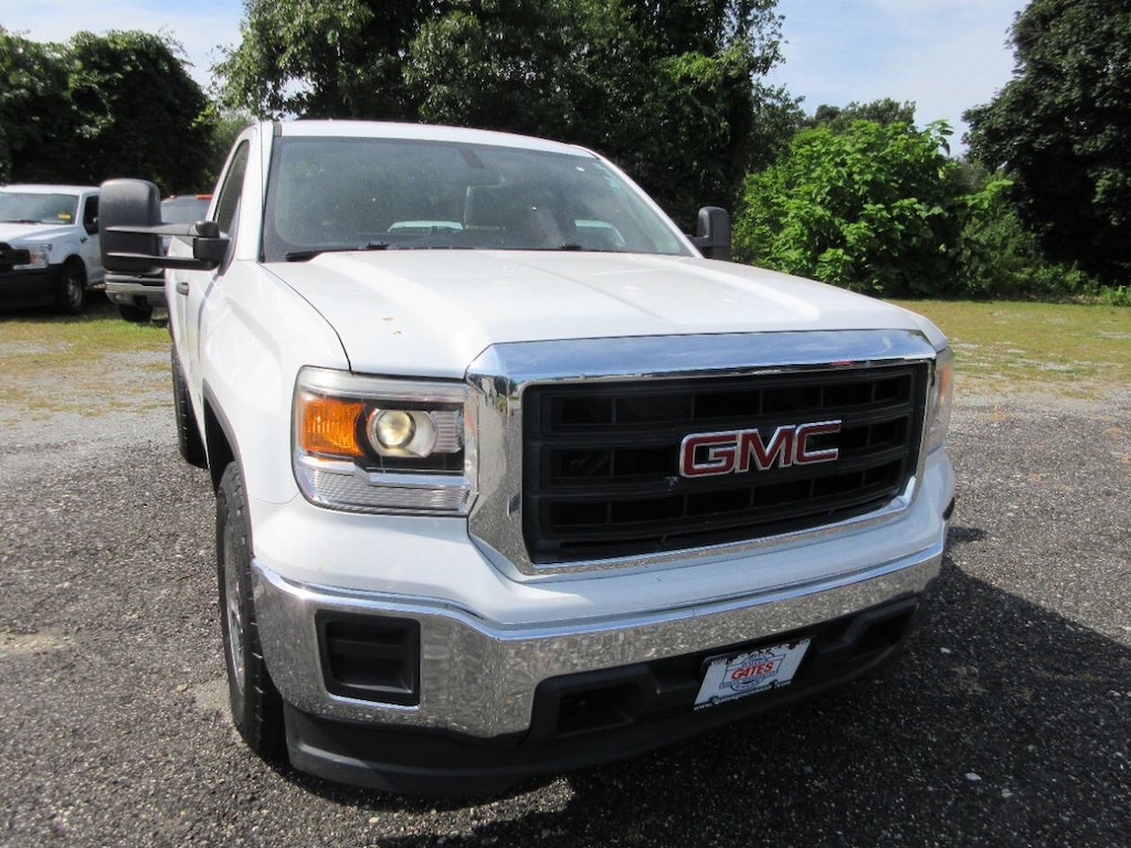 Used 2015 GMC Sierra 1500 Base 4x2 2dr Regular Cab 8 ft. LB Pickup Truck