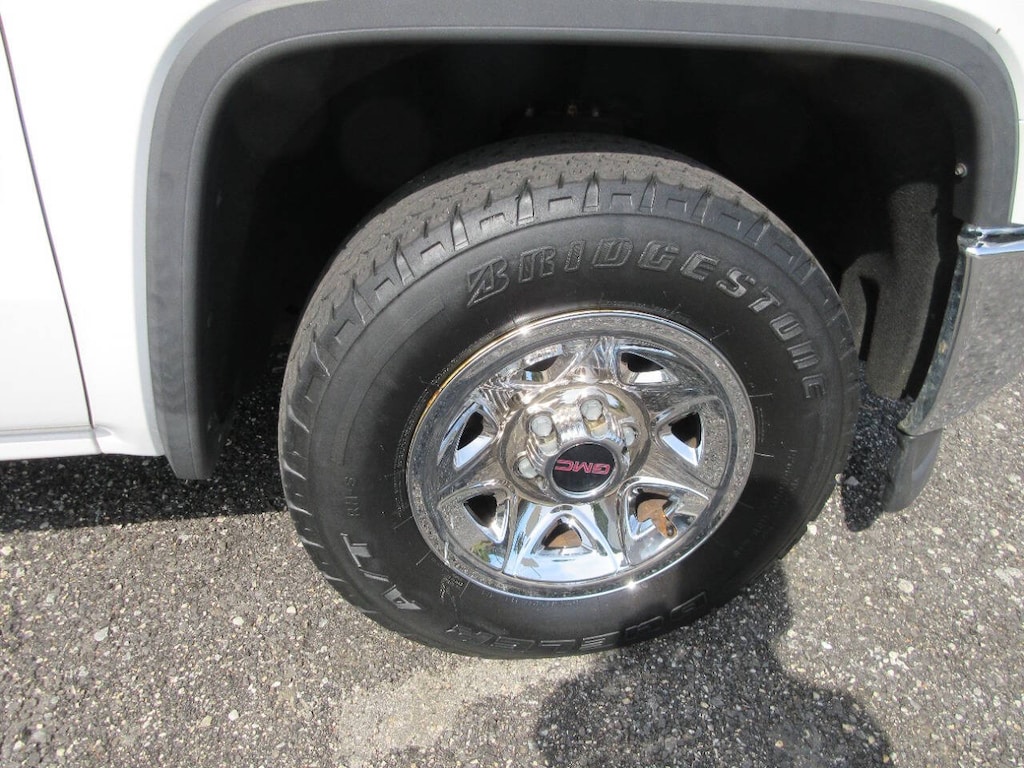 Used 2015 GMC Sierra 1500 Base 4x2 2dr Regular Cab 8 ft. LB Pickup Truck