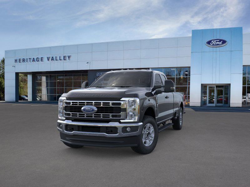 2026 Ford F-350 XLT photo 4