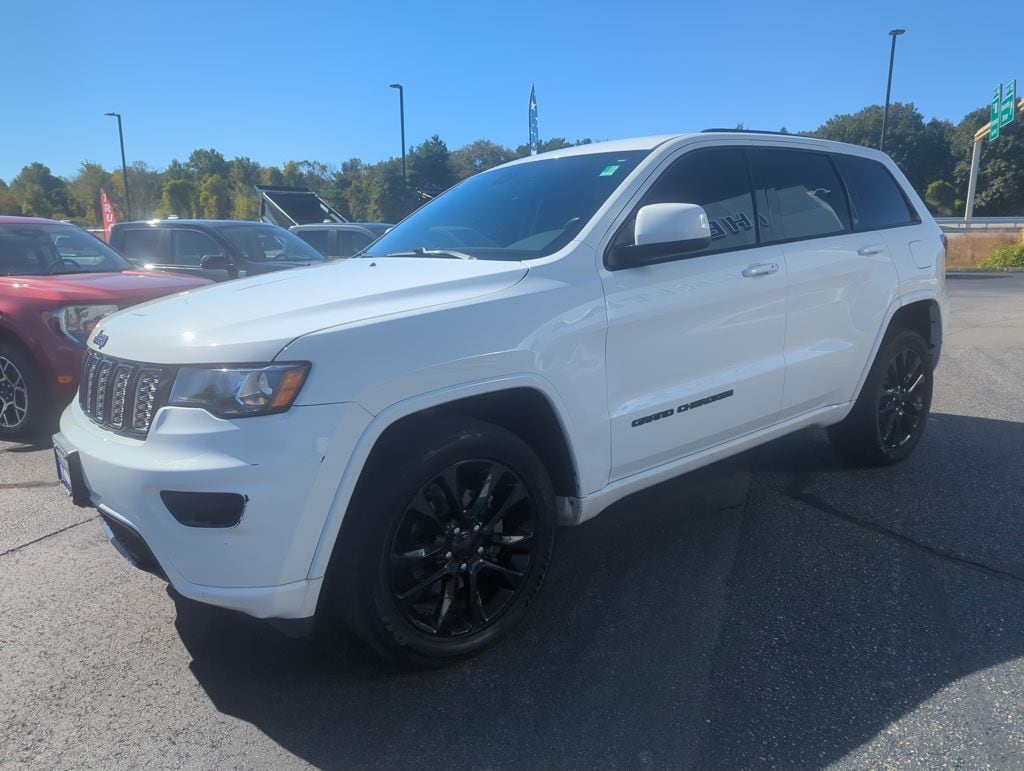 Used 2020 Jeep Grand Cherokee Laredo SUV