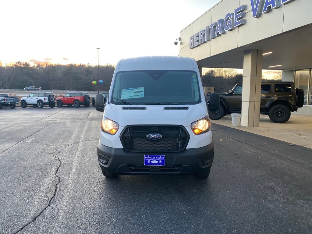 2024 Ford Transit photo 2