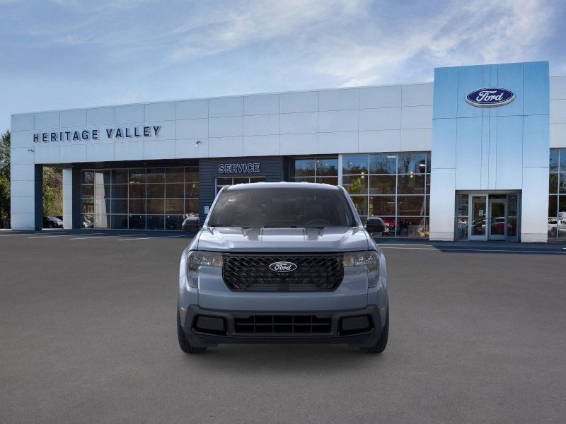 2025 Ford Maverick XLT photo 2