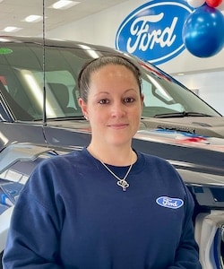 Staff member Chelsea D'Alio from ID_5e14b7