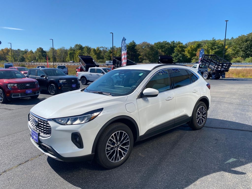 2025 Ford Escape Plug-In Hybrid Base photo 2