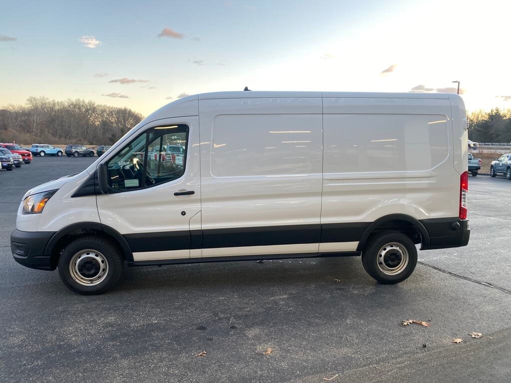 2024 Ford Transit photo 4