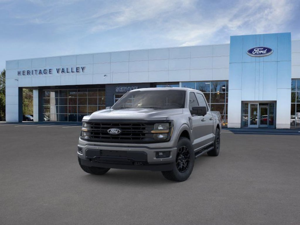New 2025 Ford F-150 XLT Truck SuperCrew Cab