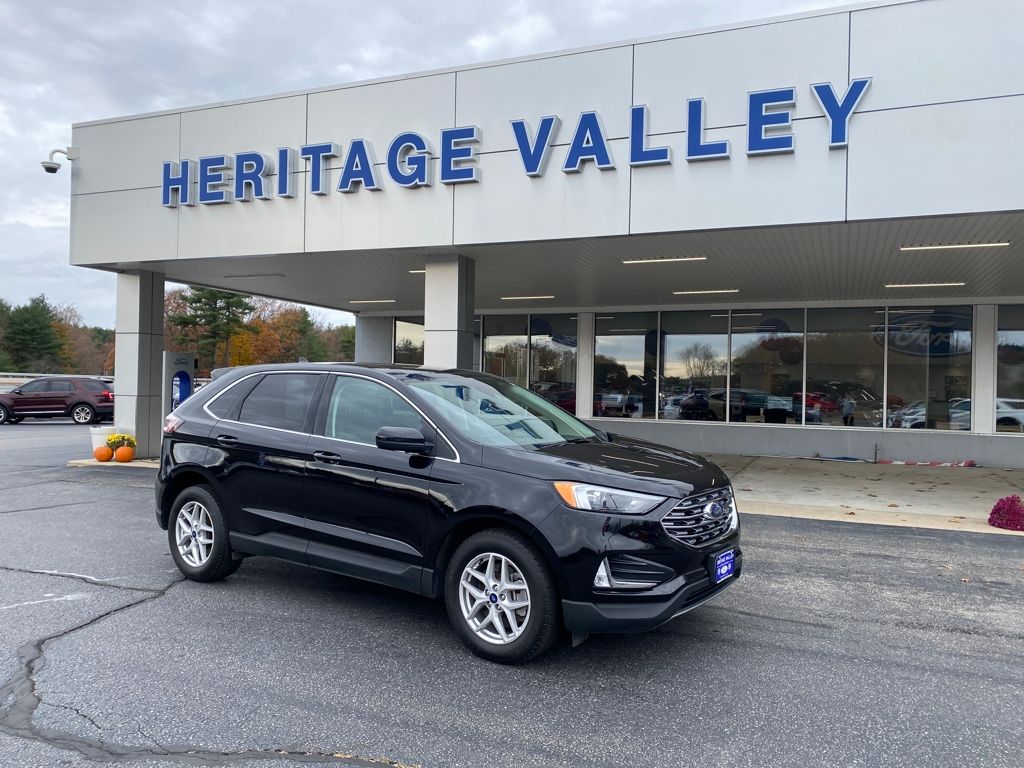 2022 Ford Edge SEL's photo