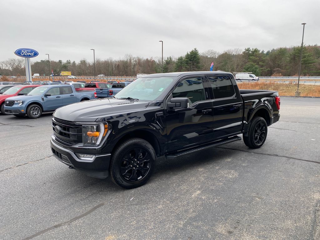 2023 Ford F-150 XLT photo 2