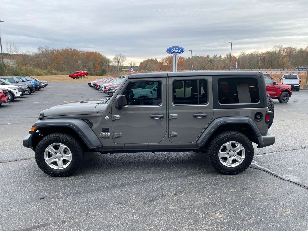 2019 Jeep Wrangler Unlimited Sport photo 4