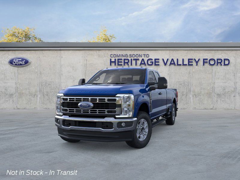 2026 Ford F-350 XLT photo 4