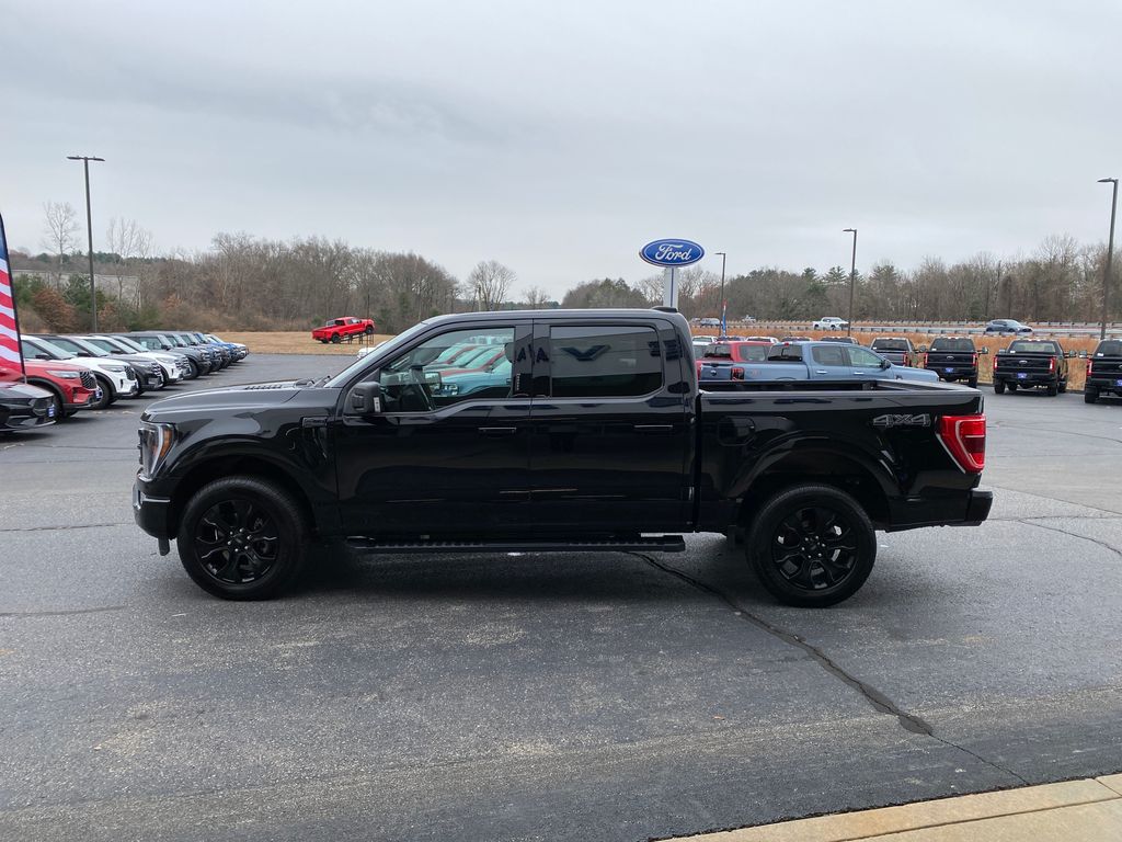 2023 Ford F-150 XLT photo 3