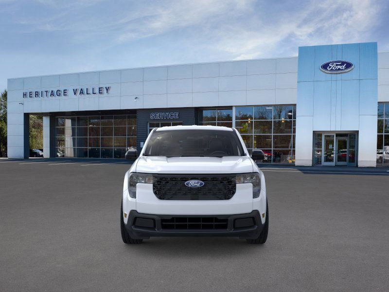2025 Ford Maverick XLT photo 2