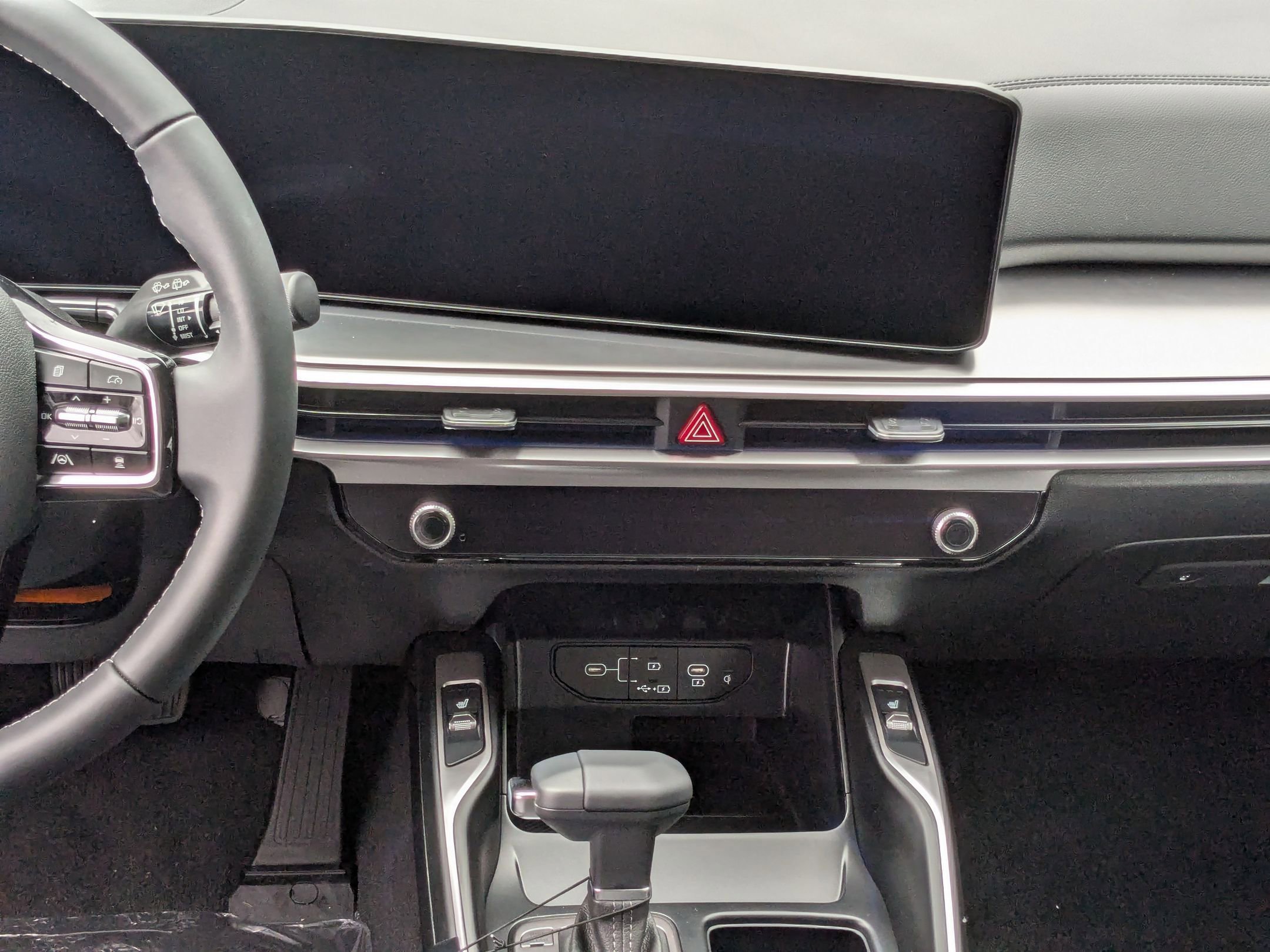 2025 Kia Sorento S - Photo 30