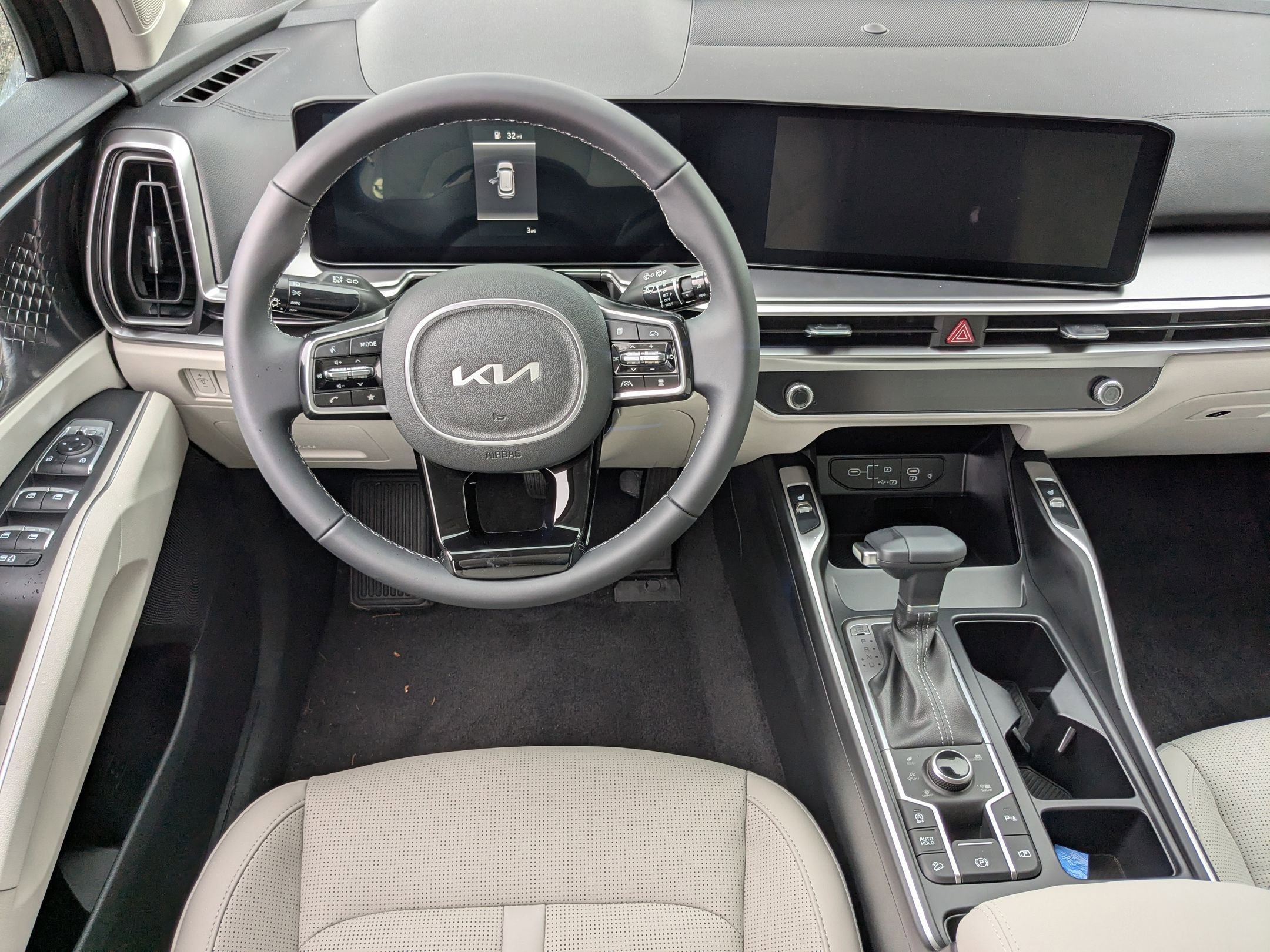 2025 Kia Sorento S - Photo 28