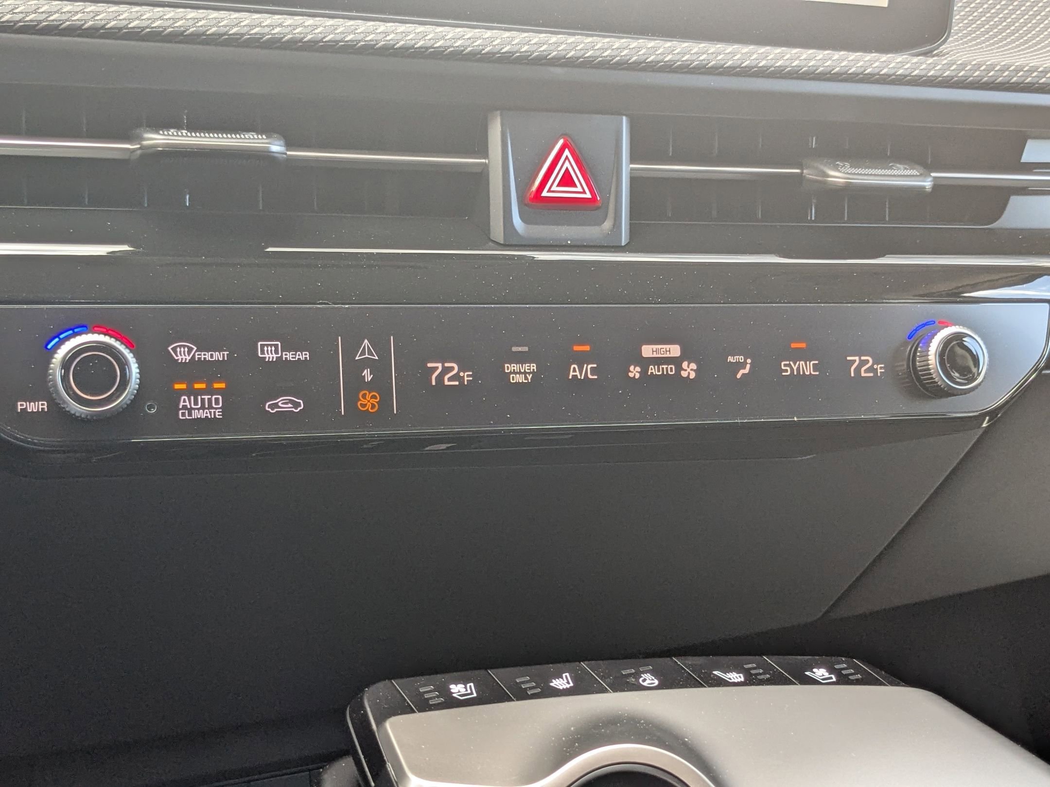 2025 Kia EV6 Wind - Photo 23