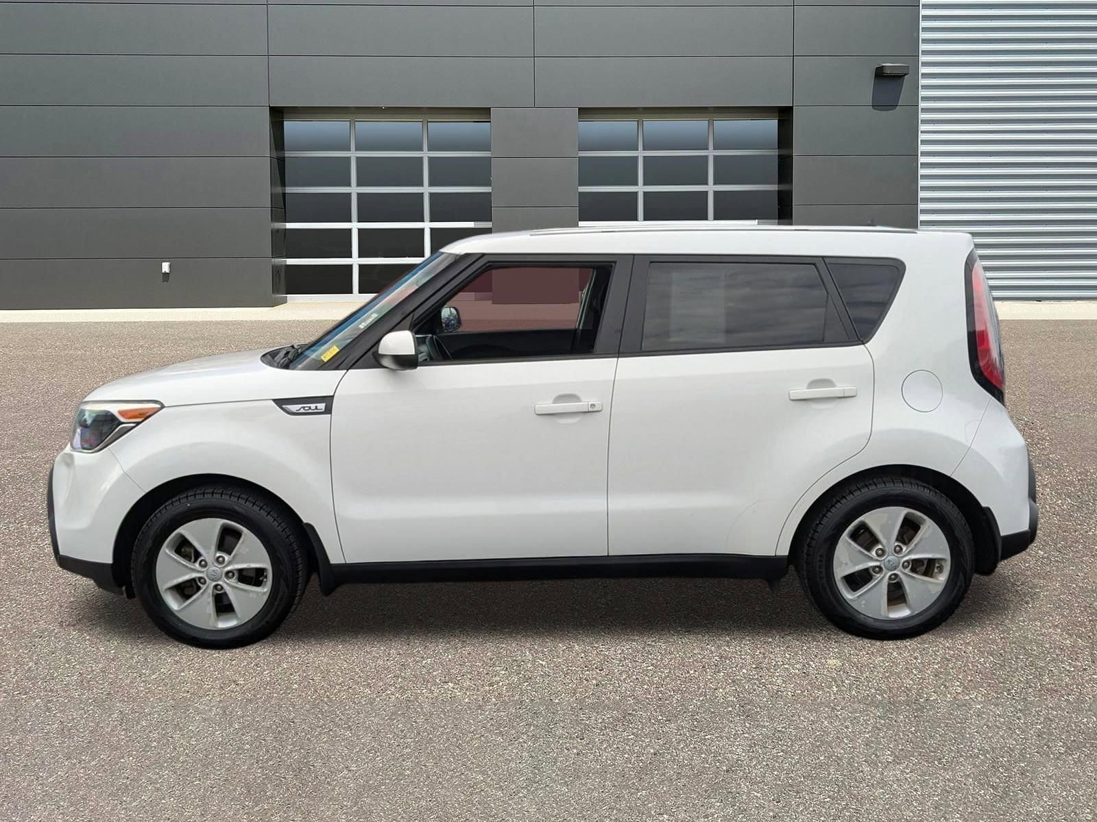 2016 Kia Soul Base FWD photo 5