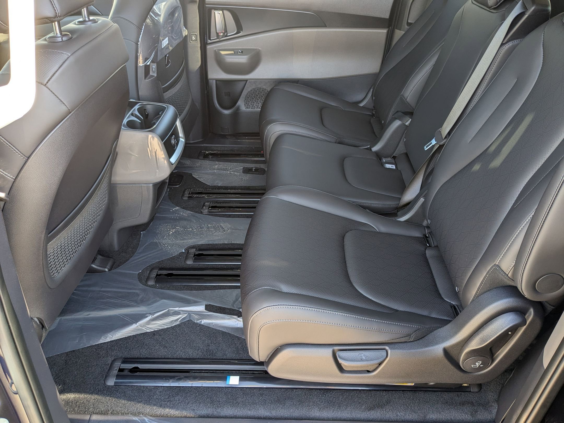 2026 Kia Carnival LXS - Photo 25