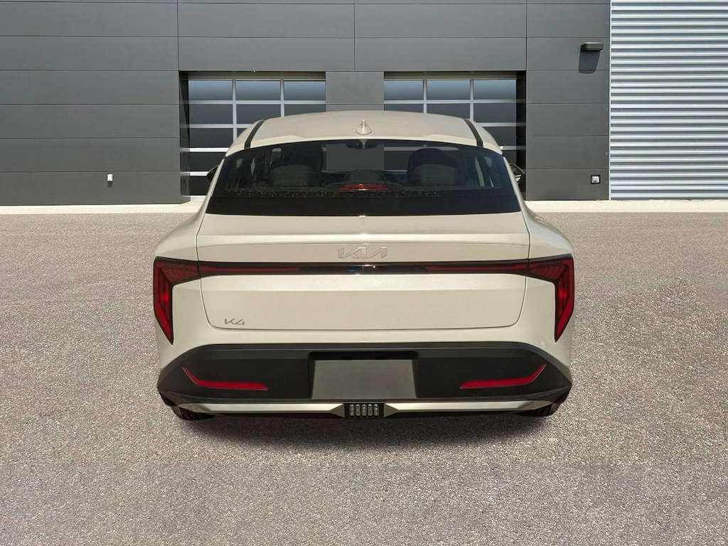 New 2025 Kia K4 LXS Sedan