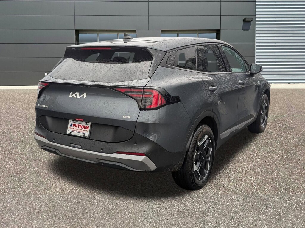 New 2026 Kia Sportage Hybrid S SUV
