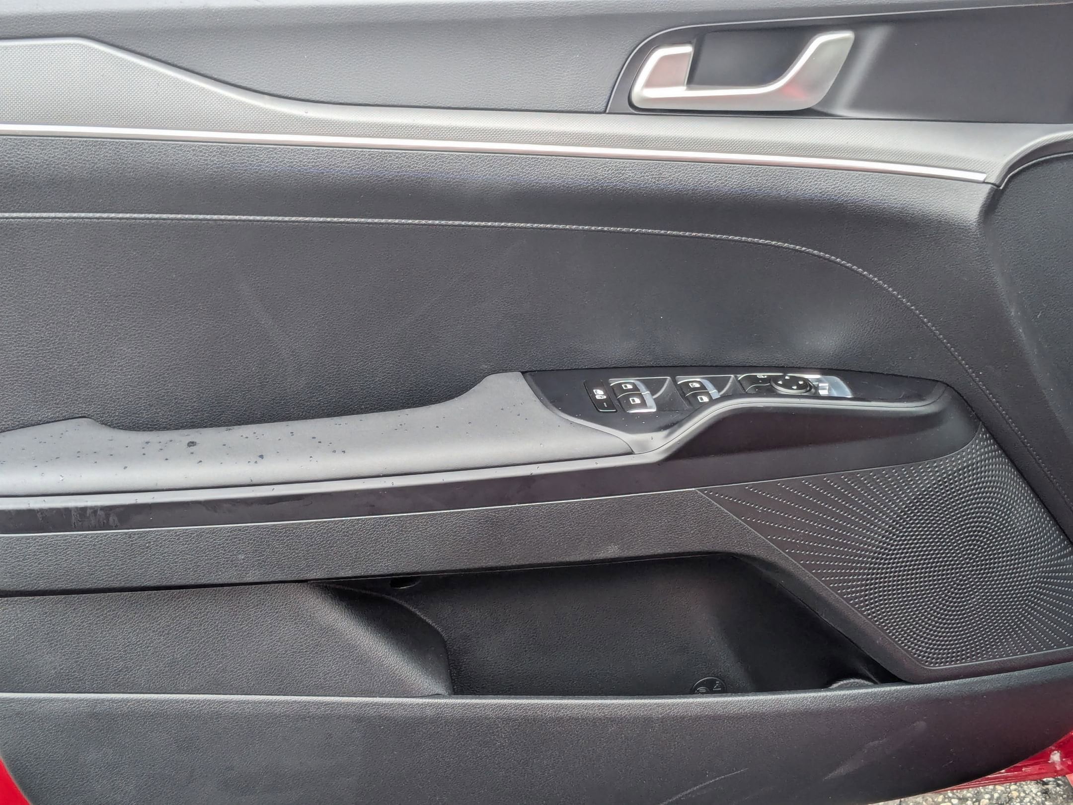 2025 Kia K5 LXS - Photo 10