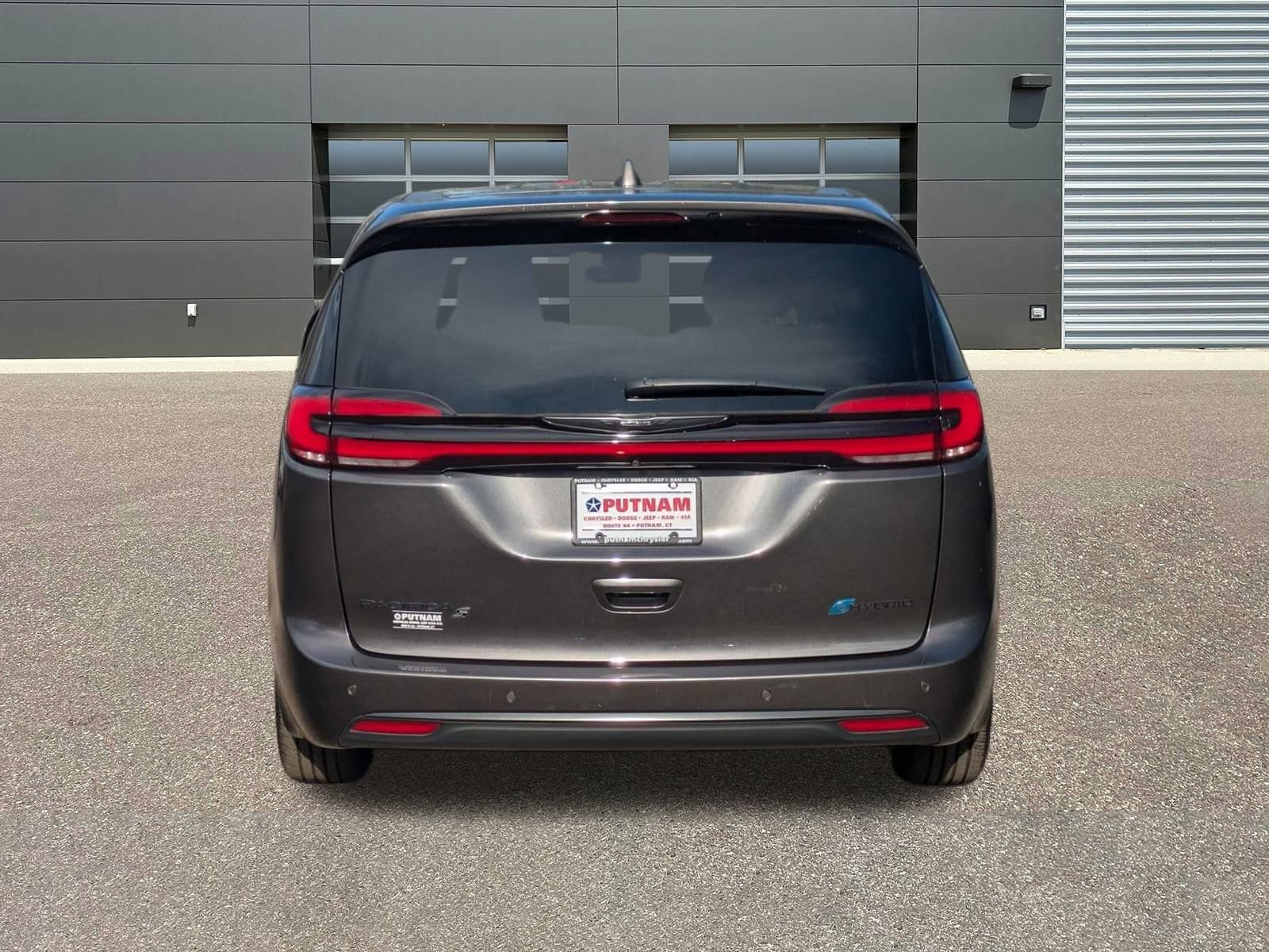 2022 Chrysler Pacifica Hybrid Limited photo 4