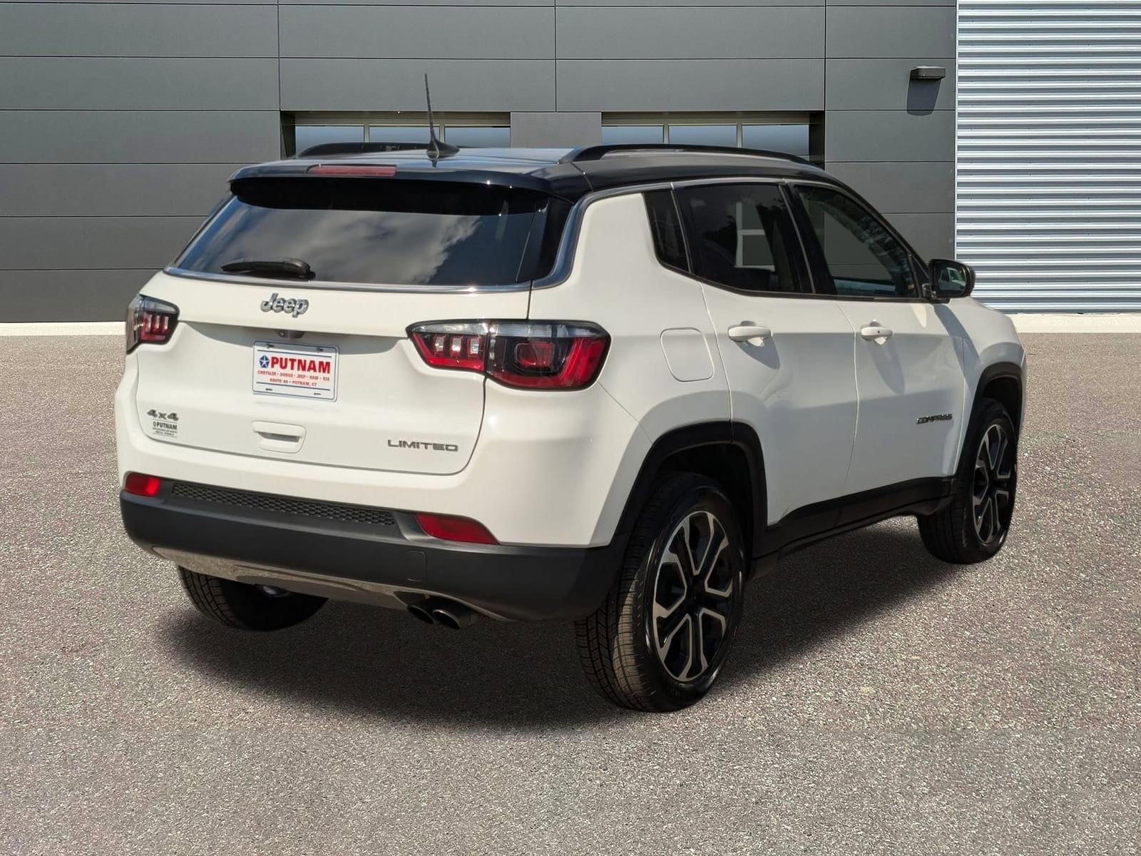 2022 Jeep Compass Limited photo 2