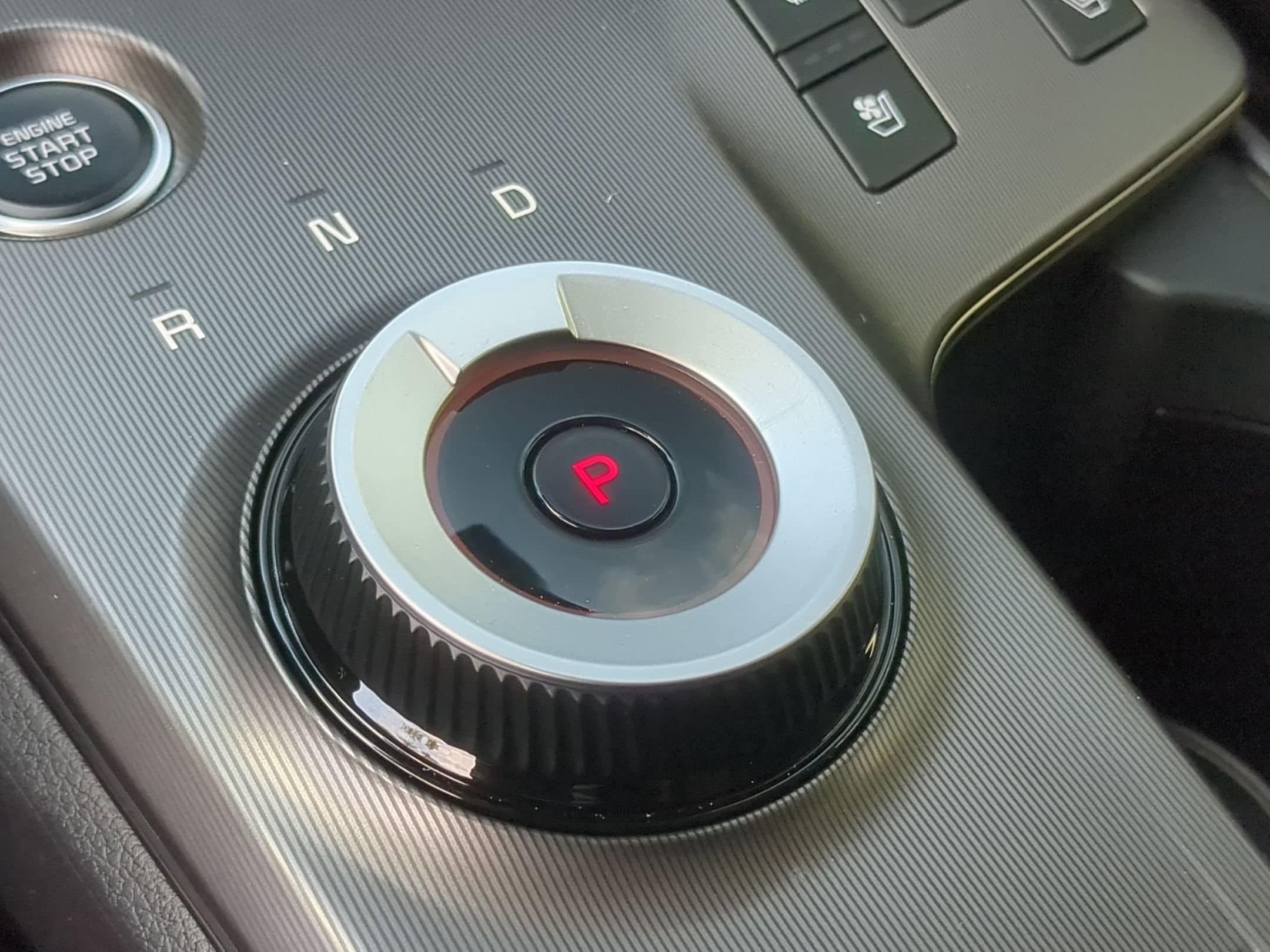 2026 Kia Sportage SX Prestige Hybrid - Photo 12
