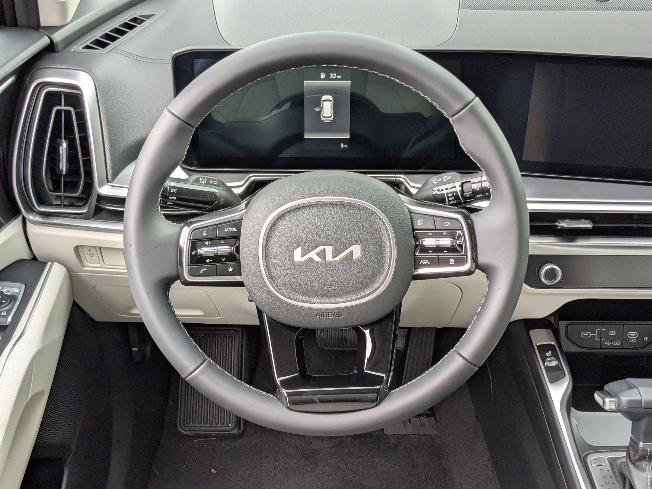 2025 Kia Sorento S - Photo 15