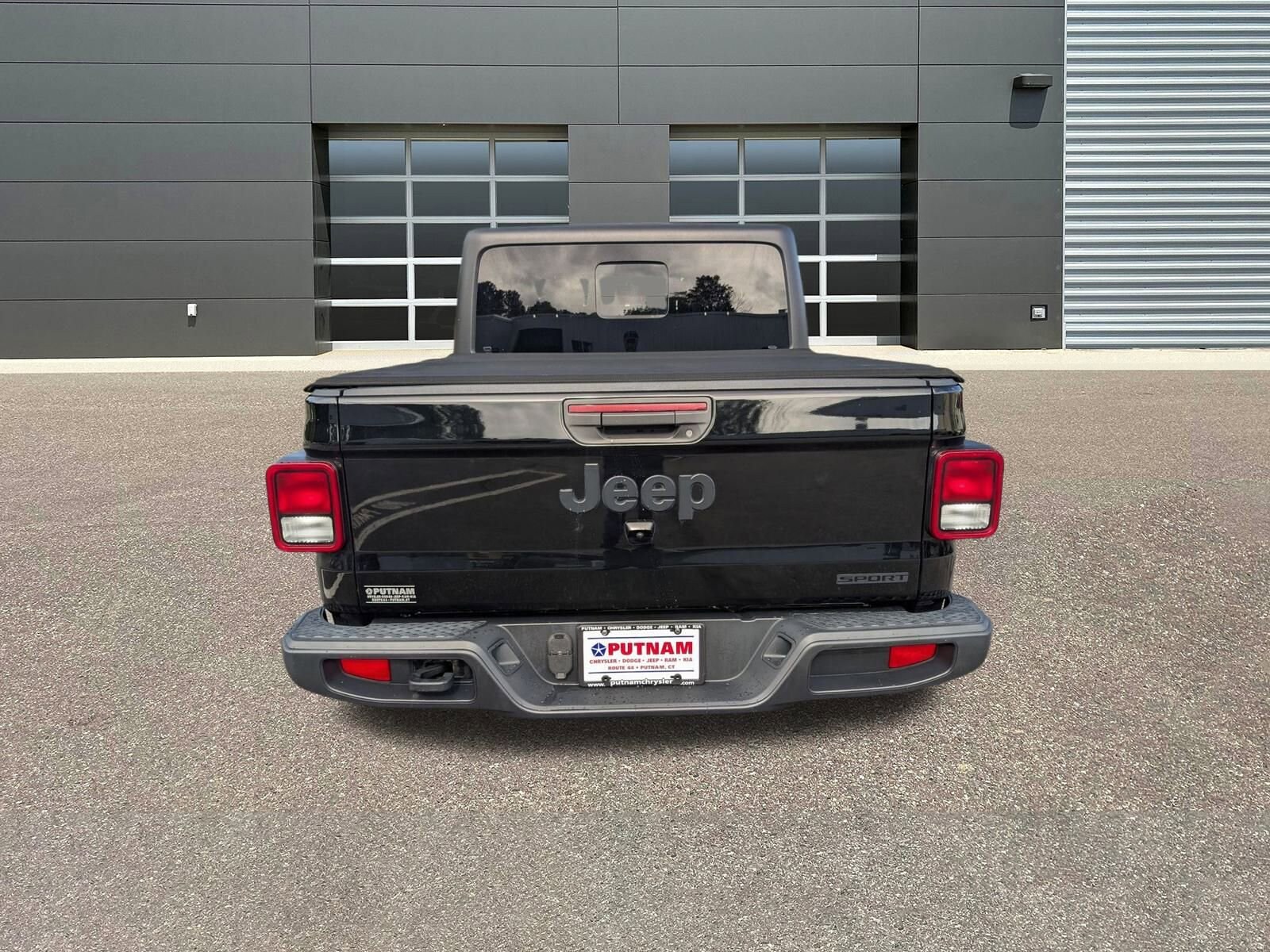2020 Jeep Gladiator Sport photo 4