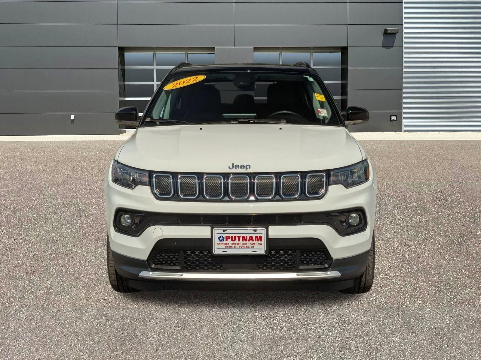 2022 Jeep Compass Limited photo 3